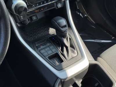 2022 Toyota RAV4, $24998. Photo 8