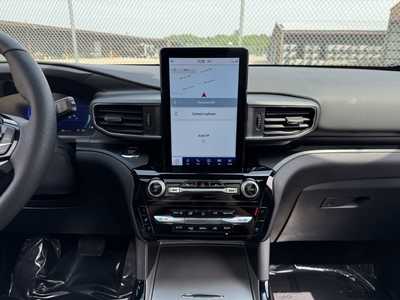 2023 Ford Explorer, $44998. Photo 2