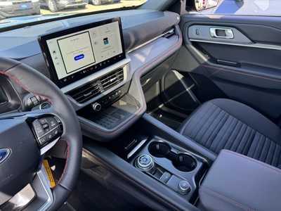 2025 Ford Explorer, $48351. Photo 8