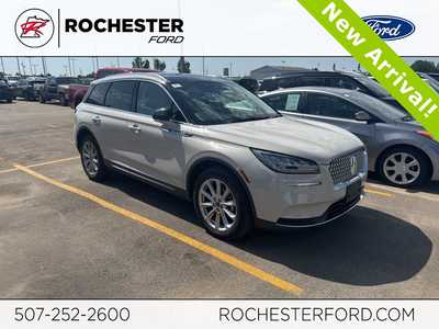 2022 Lincoln Corsair, $28599. Photo 1
