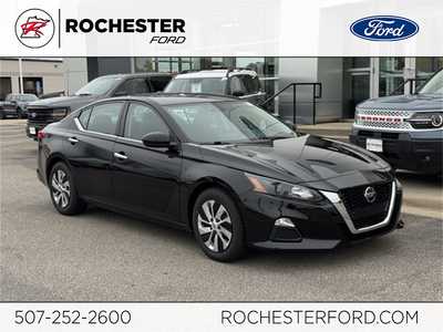 2020 Nissan Altima, $14998. Photo 1