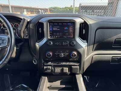 2021 Chevrolet 1500 Crew Cab, $35998. Photo 2