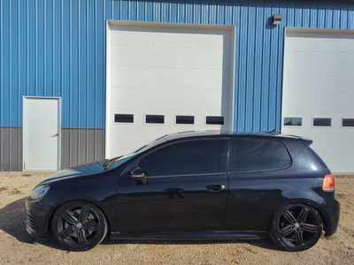 2013 Volkswagen Golf, $15999. Photo 2