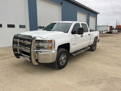 2016 Chevrolet 2500 Crew Cab, $18999. Photo 2