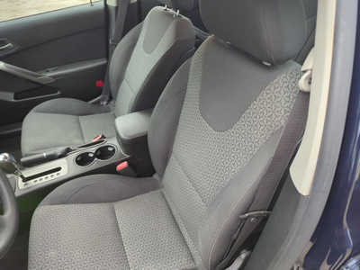 2009 Pontiac G6, $3499. Photo 8