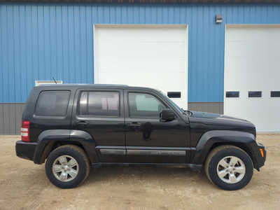 2012 Jeep Liberty, $5999. Photo 6