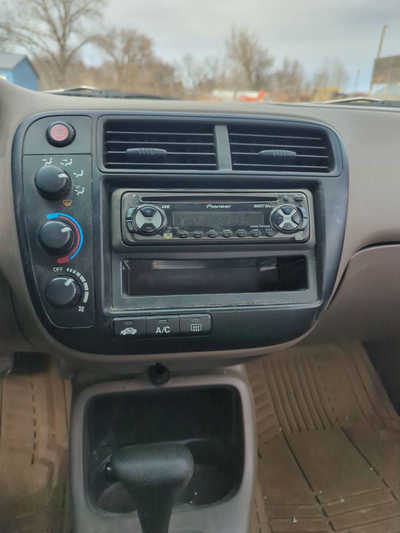 2000 Honda Civic, $2999. Photo 11
