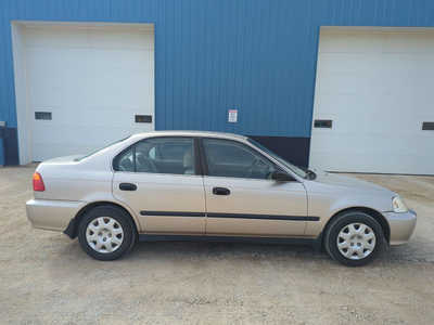 2000 Honda Civic, $2999. Photo 6