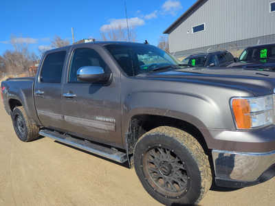 2013 GMC 1500 Crew Cab, $8999. Photo 6