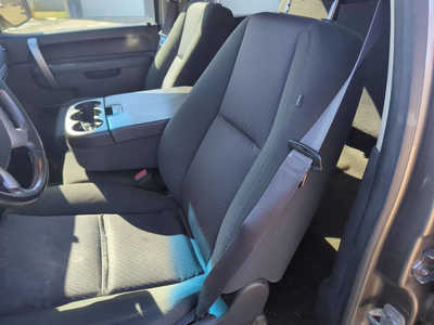 2013 GMC 1500 Crew Cab, $8999. Photo 8