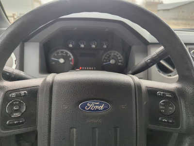 2014 Ford F350 Reg Cab, $10900. Photo 11
