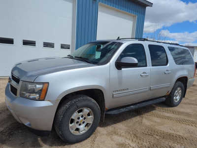 2011 Chevrolet Suburban, $3499. Photo 3