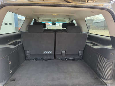 2011 Chevrolet Suburban, $3499. Photo 8