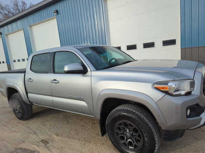 2018 Toyota Tacoma, $0. Photo 8