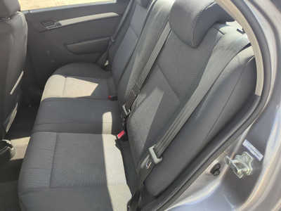 2011 Chevrolet Aveo, $2995. Photo 8