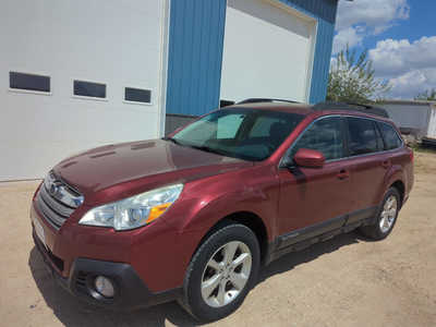 2014 Subaru Outback, $6395. Photo 2
