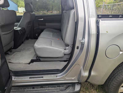 2010 Toyota Tundra Crew Cab, $13995. Photo 9