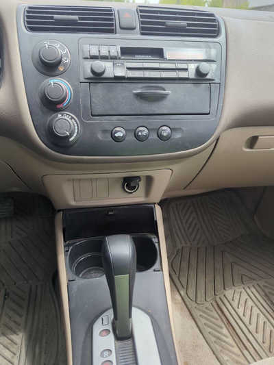 2002 Honda Civic, $4500. Photo 12