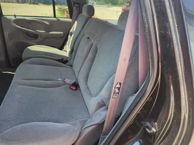 2002 Ford Expedition, $4999. Photo 8