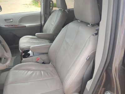 2012 Toyota Sienna, $9995. Photo 10