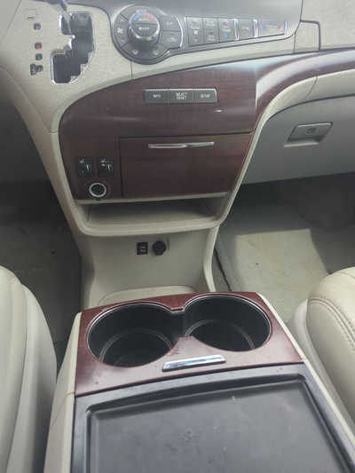 2012 Toyota Sienna, $9995. Photo 12