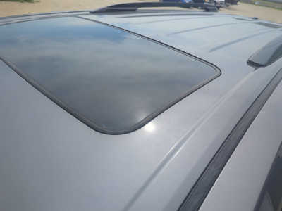 2012 Toyota Sienna, $9995. Photo 8