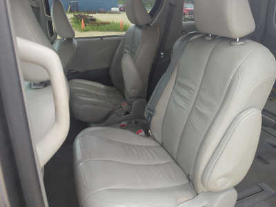 2012 Toyota Sienna, $9995. Photo 9