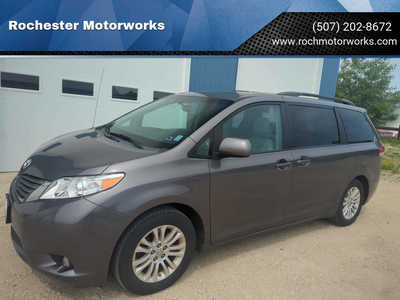 2012 Toyota Sienna, $9995. Photo 1