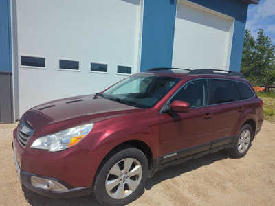 2012 Subaru Outback, $3999. Photo 2