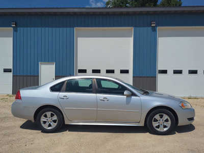 2014 Chevrolet Impala, $6499. Photo 6