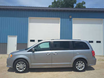 2019 Dodge Caravan, Grand, $7499. Photo 2
