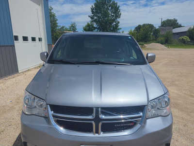 2019 Dodge Caravan, Grand, $7499. Photo 4