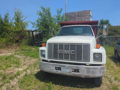 1997 GMC C Series Truck, $12900. Photo 4