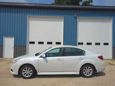 2011 Subaru Legacy, $5250. Photo 2
