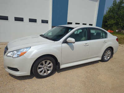 2011 Subaru Legacy, $5250. Photo 3