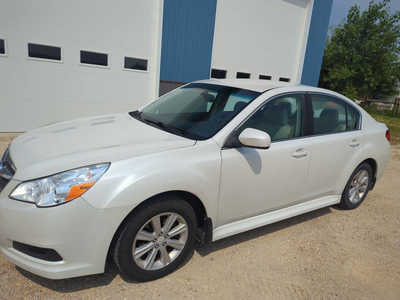 2011 Subaru Legacy, $5250. Photo 4