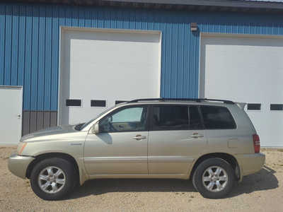2003 Toyota Highlander, $3999. Photo 2
