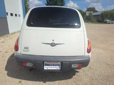 2001 Chrysler PT Cruiser, $1999. Photo 9