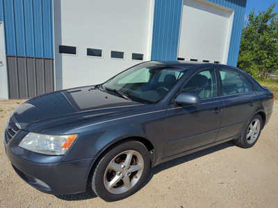 2009 Hyundai Sonata, $2950. Photo 3
