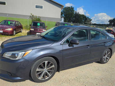 2016 Subaru Legacy, $10995. Photo 3