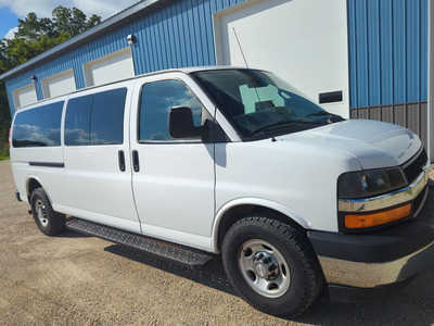2017 Chevrolet Van,Passenger, $17900. Photo 5