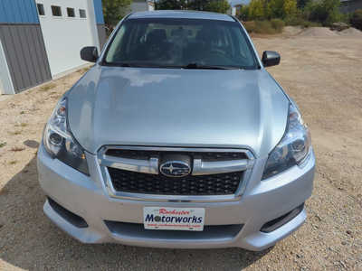 2013 Subaru Legacy, $4750. Photo 4