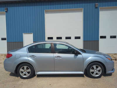 2013 Subaru Legacy, $4750. Photo 6