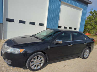2011 Lincoln MKZ, $4750. Photo 3