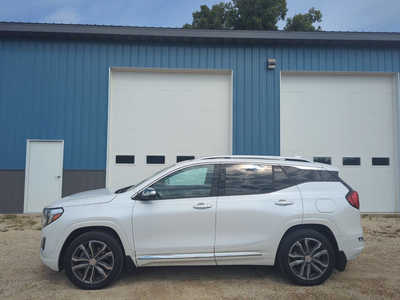 2020 GMC Terrain, $19999. Photo 2