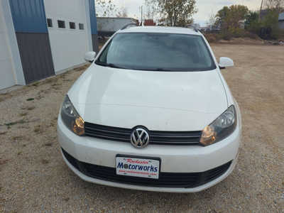 2013 Volkswagen Jetta, $8750. Photo 4