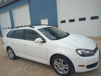 2013 Volkswagen Jetta, $8750. Photo 6