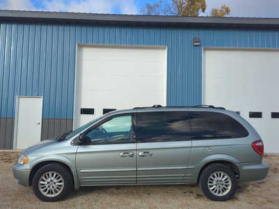 2004 Chrysler Town & Country, $4950. Photo 2