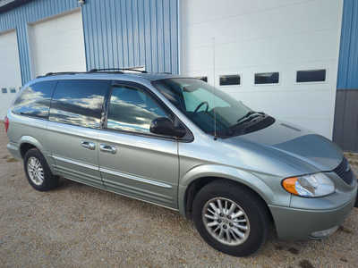2004 Chrysler Town & Country, $4950. Photo 6