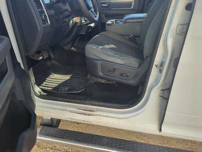 2014 RAM 2500 Crew Cab, $7500. Photo 11